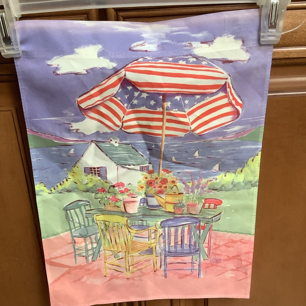 STARS AND STRIPED UMBRELLA SMALL FLAG